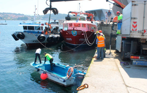 Portos inicia el plan de limpieza de dársenas en diecinueve puertos gallegos