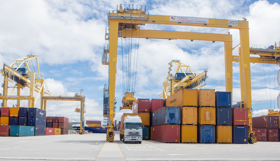 Puertos supera los 323,8 millones de toneladas en los siete primeros ...